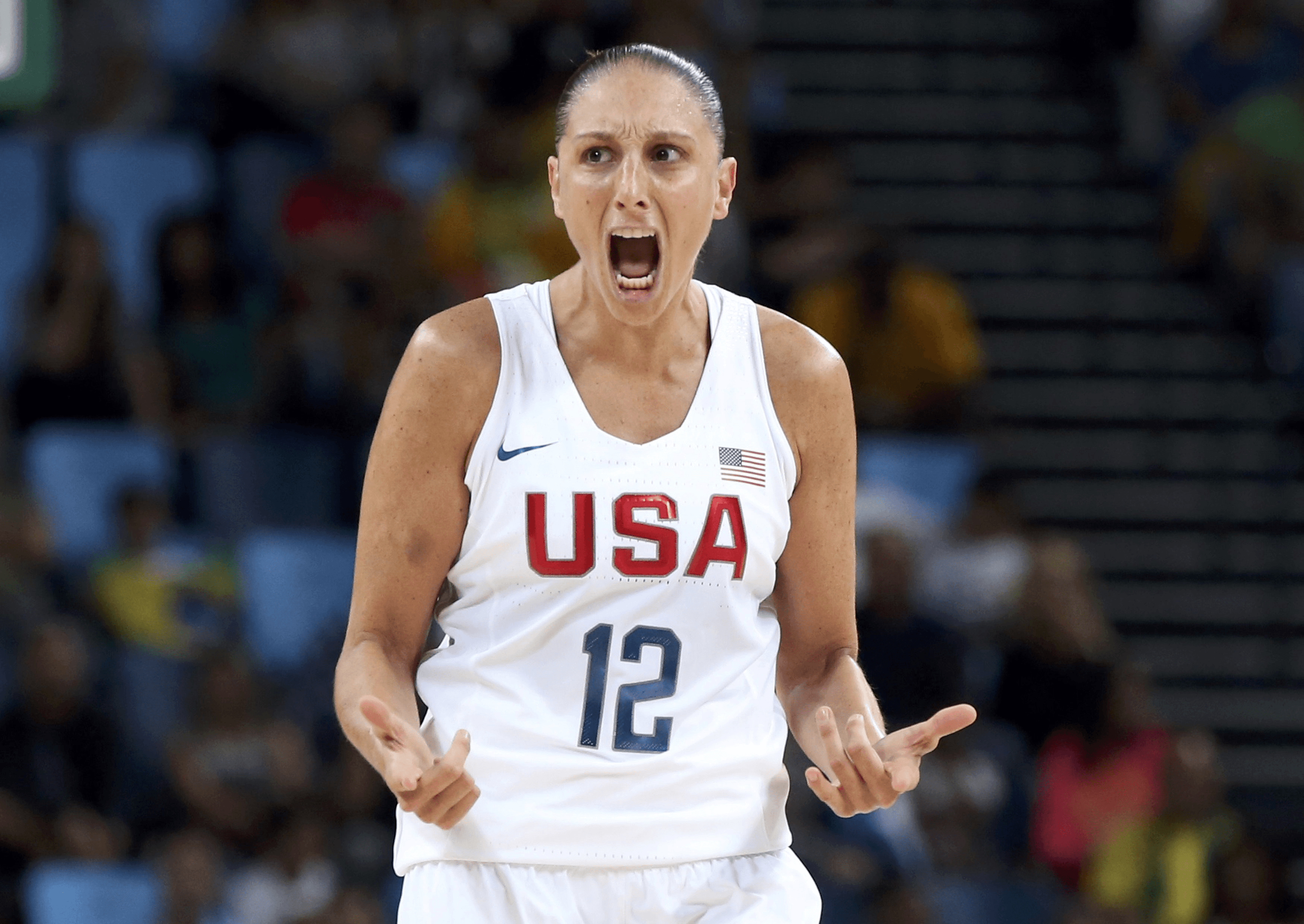 Diana Taurasi playing basketball